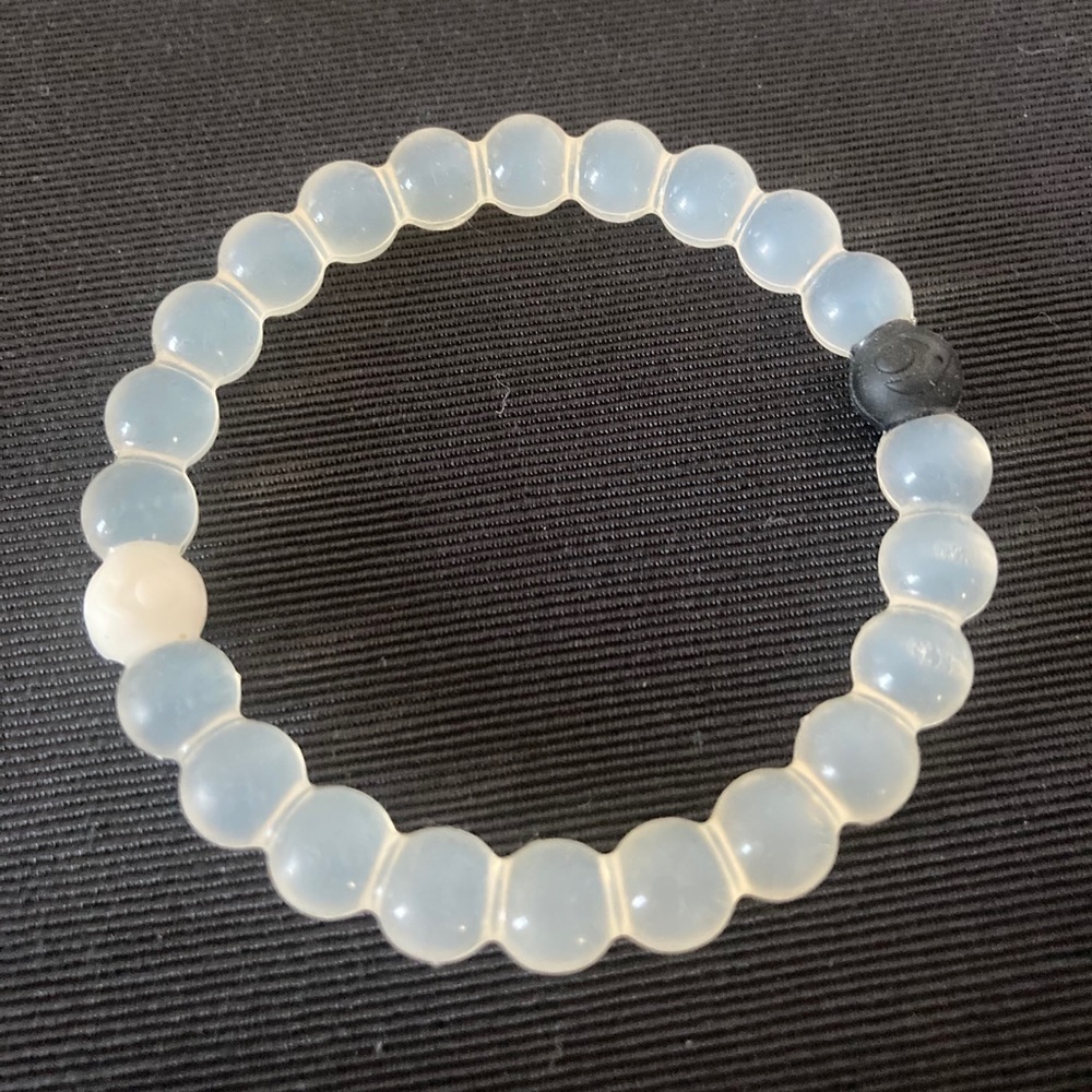 Lokai White Bracelet🌸
